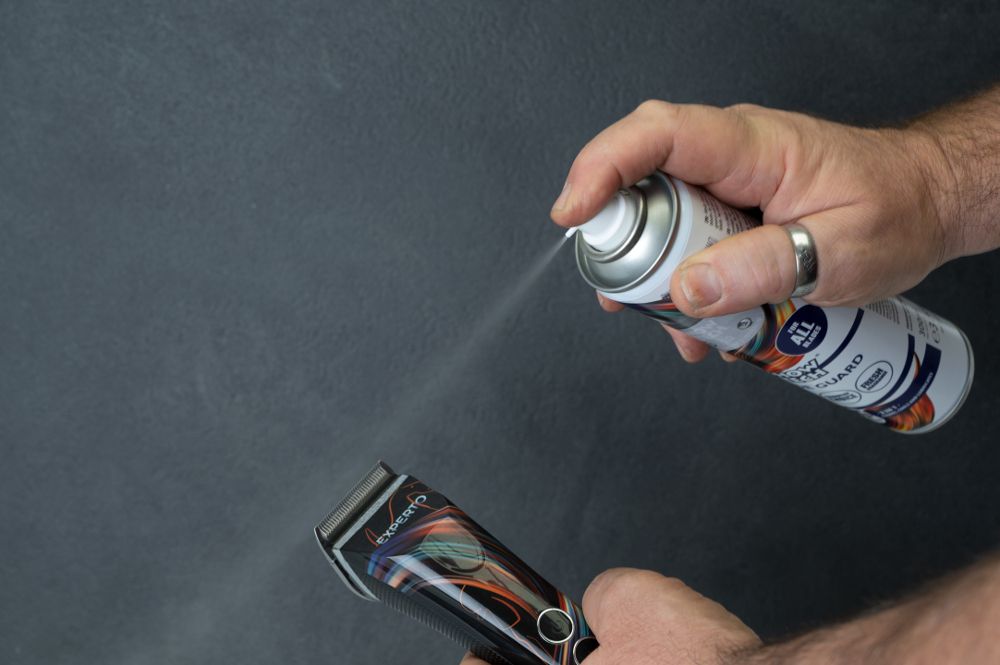 Show Tech Blade Guard Spray preparat do chłodzenia i pielęgnacji ostrzy 300 ml – zdjęcie 2